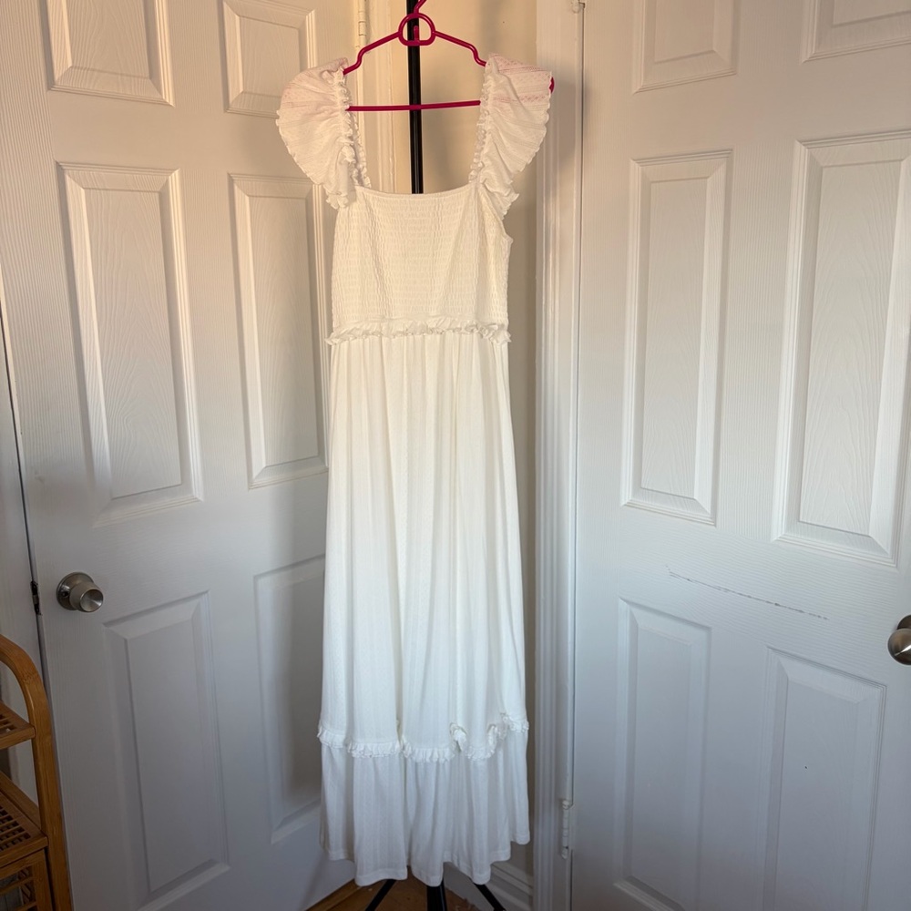 White maternity dress